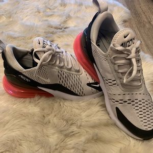 Air Max 270’s